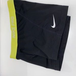 NIKE PRO